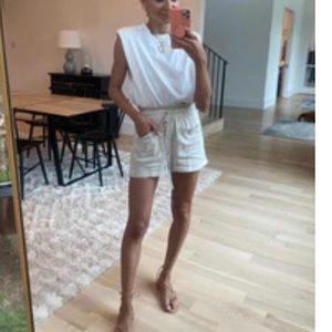 AMARYLLIS | WHITE Muscle Tank